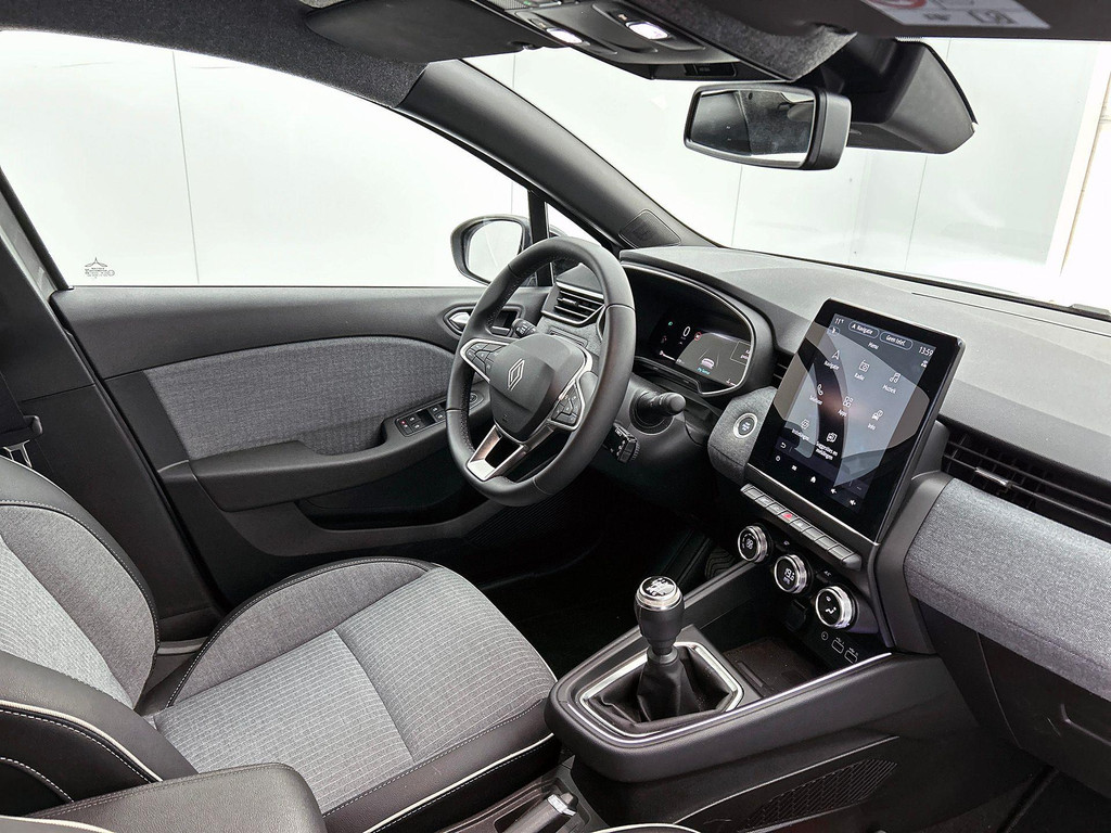Renault Clio 1.0 TCe 90 GPF techno 43745668-17.jpg | JAMES Autoservice Tilburg