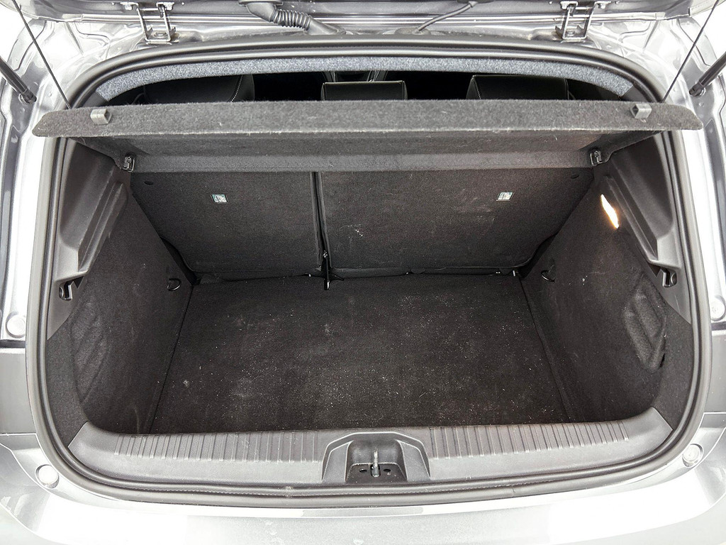 Renault Clio 1.0 TCe 90 GPF techno 43745668-22.jpg | JAMES Autoservice Tilburg