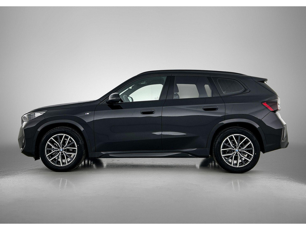 BMW X1 sDrive18i 49234663-1.jpg | JAMES Autoservice Tilburg