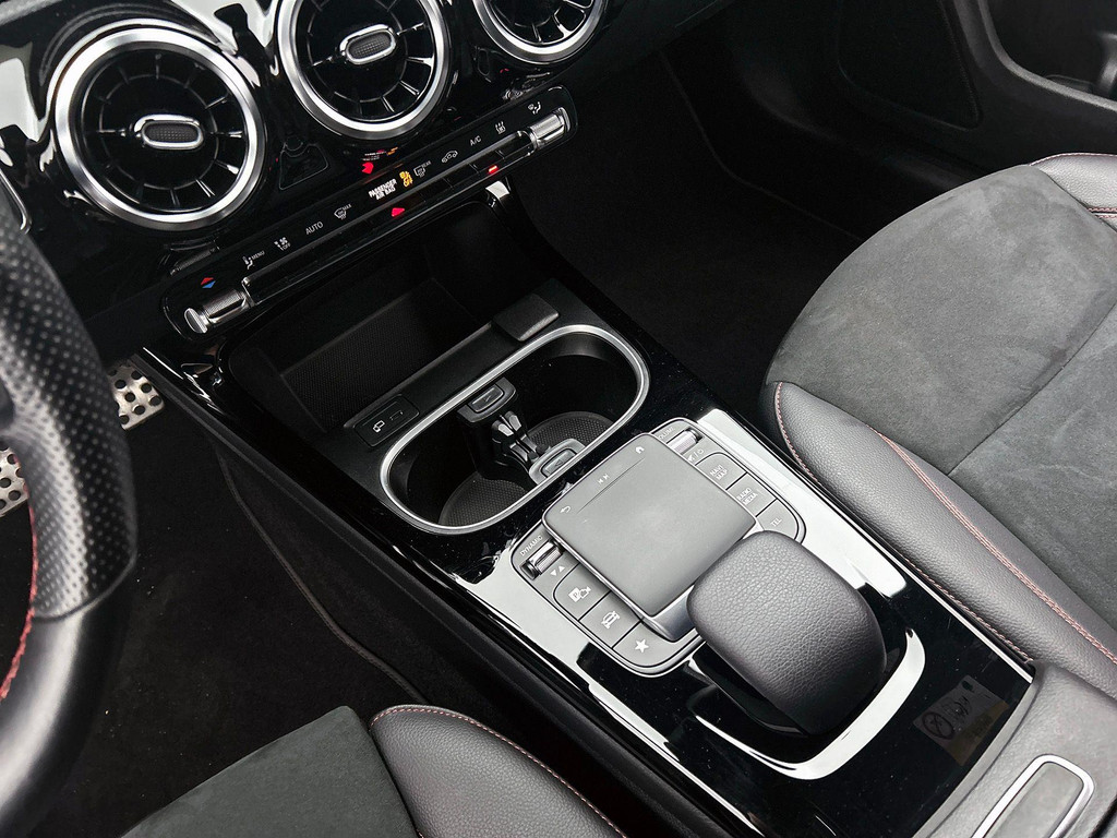 Mercedes-Benz CLA Shooting Brake 250 e AMG Line 52014824-13.jpg | JAMES Autoservice Tilburg