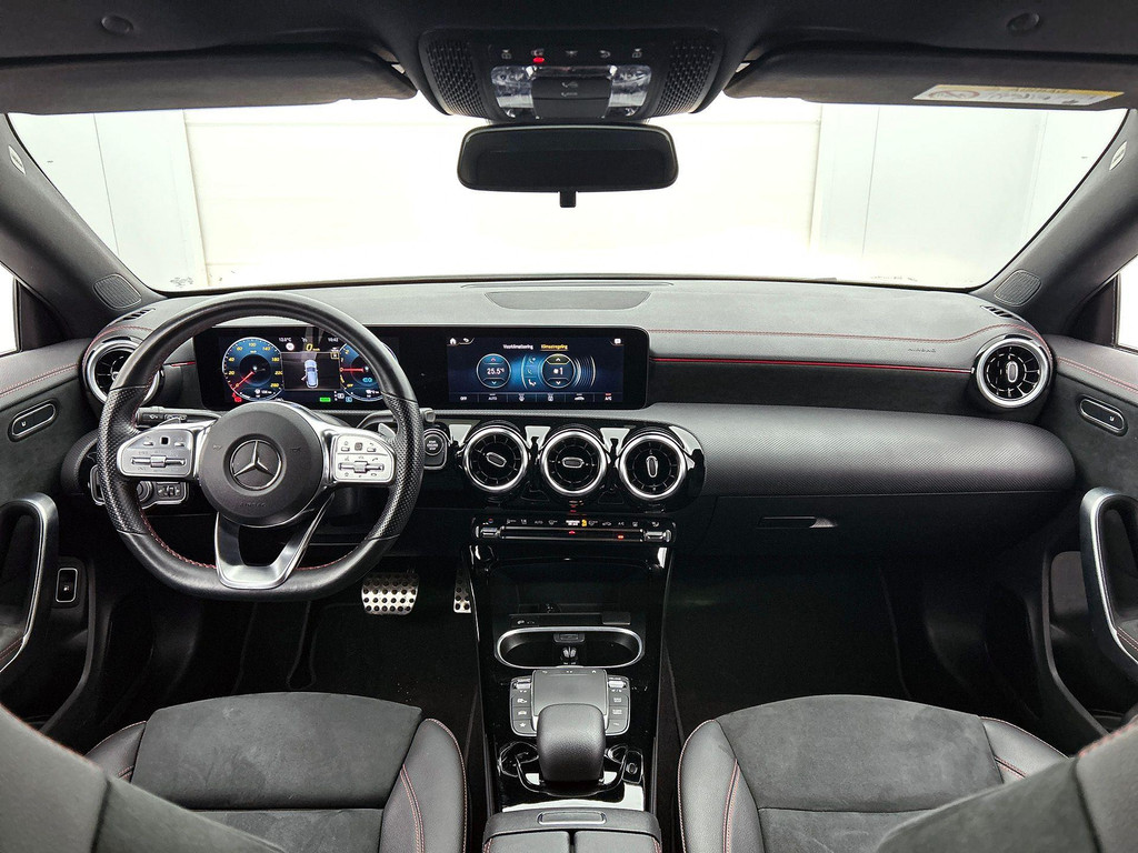 Mercedes-Benz CLA Shooting Brake 250 e AMG Line 52014824-8.jpg | JAMES Autoservice Tilburg