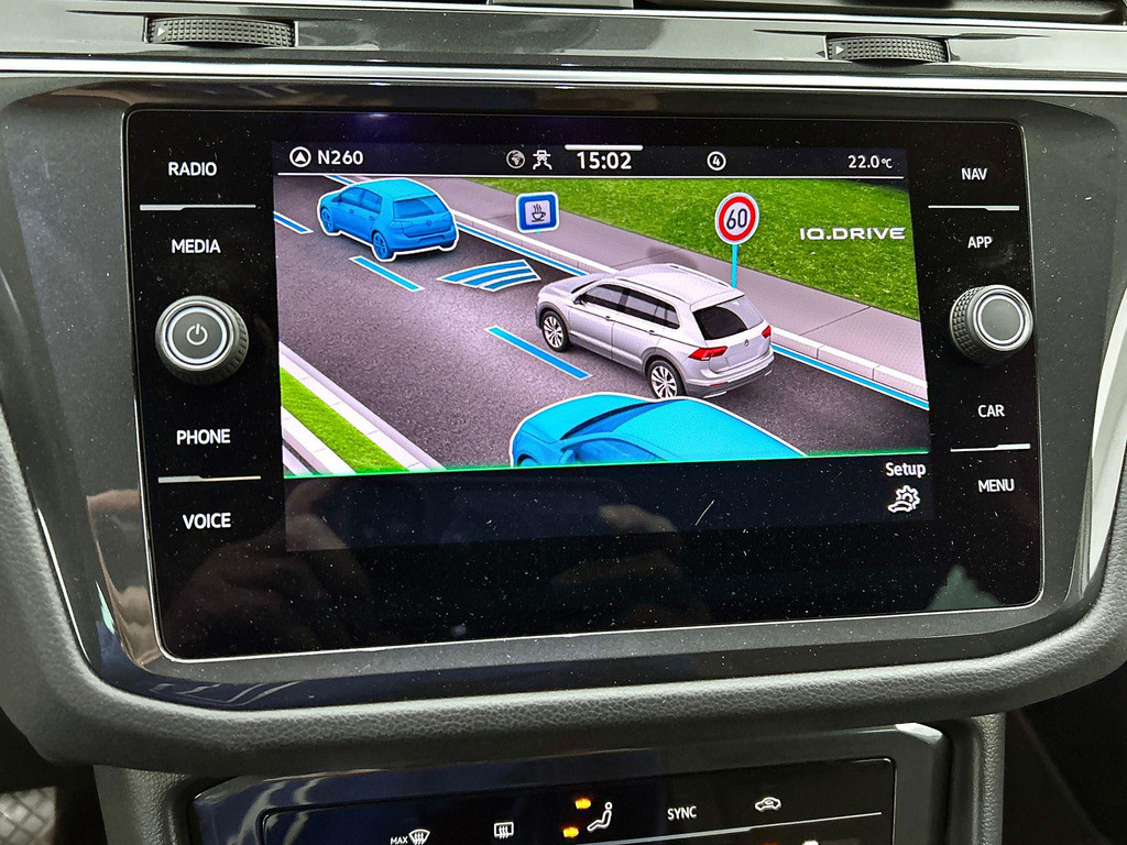 Volkswagen Tiguan 1.4 TSI eHybrid 245PK 53133518-12.jpg | JAMES Autoservice Tilburg