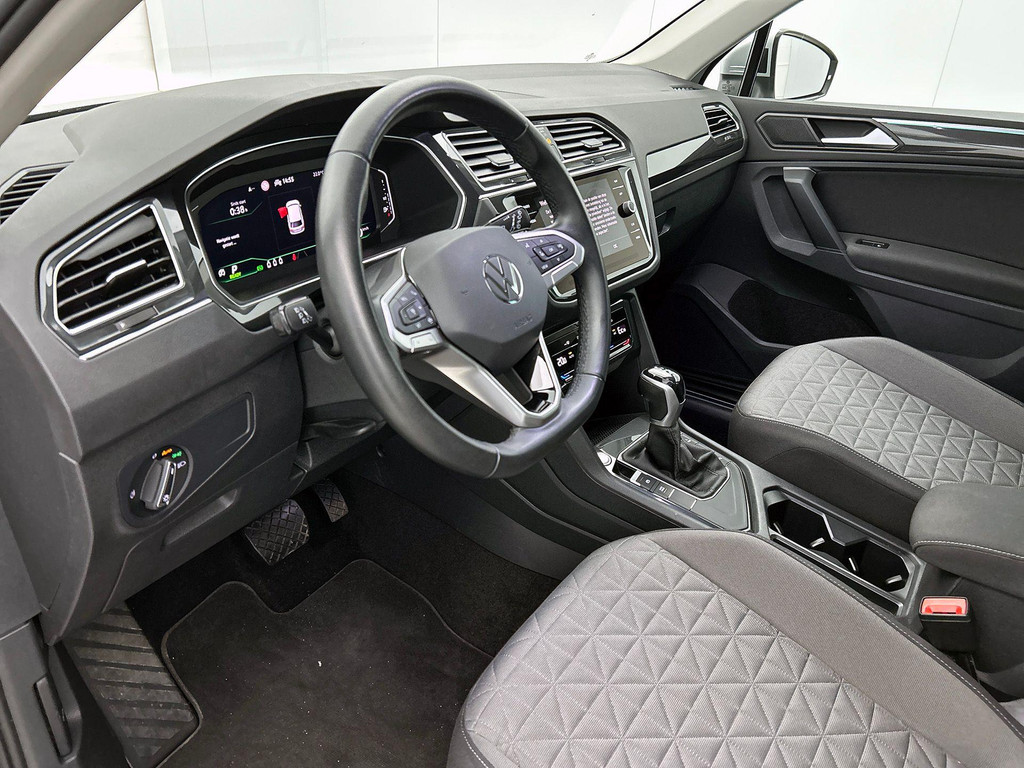 Volkswagen Tiguan 1.4 TSI eHybrid 245PK 53133518-22.jpg | JAMES Autoservice Tilburg