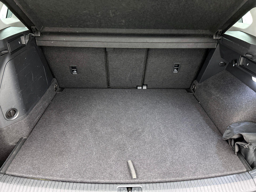 Volkswagen Tiguan 1.4 TSI eHybrid 245PK 53133518-29.jpg | JAMES Autoservice Tilburg