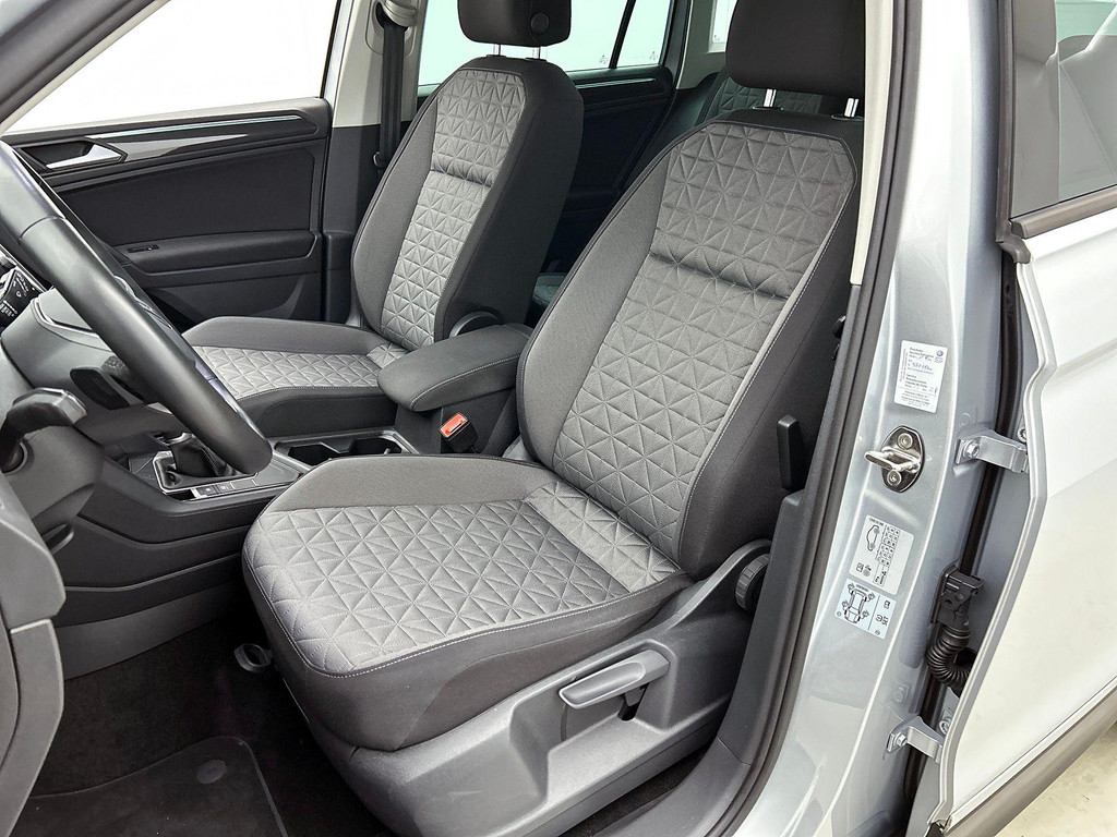 Volkswagen Tiguan 1.4 TSI eHybrid 245PK 53133518-38.jpg | JAMES Autoservice Tilburg